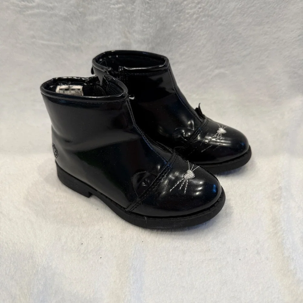 OshKosh Bgosh Kids Black Kitten Face Ankle Boots Size 9
